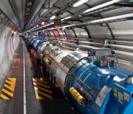 Superbolt a fourni plus de 1 500 tirants haute résistance, boulons expansibles et tensionneurs à vis multiples au Grand collisionneur de hadrons du CERN, en Suisse.